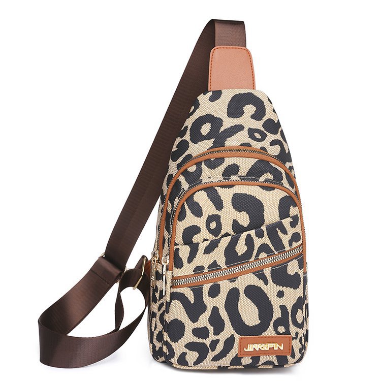 Sling-Brusttasche mit Leopardenmuster